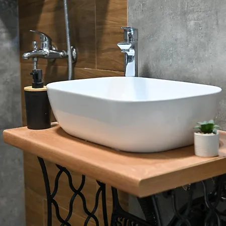 Industrial Jovana Hostel Odzaci