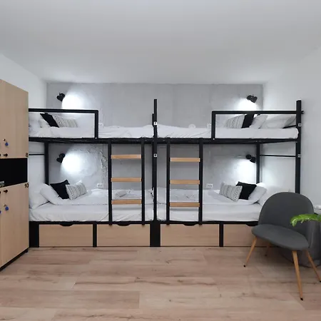 Hostel Industrial Jovana Odzaci